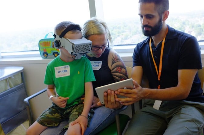 医療用VRゲーム開発 VRで痛みや不安から気をそらす