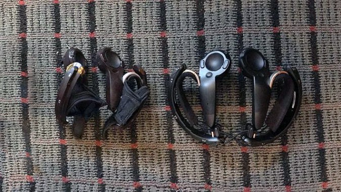 Valveの新型VR用コントローラー「Knuckles」開発者版これまでのコントローラーと比較