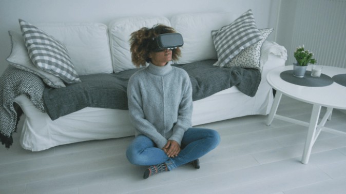 自宅で新社会人に“VR研修” エドガが新サービス開発へ
