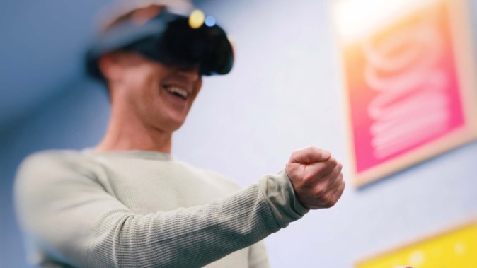 マーク・ザッカーバーグ氏が新型VRヘッドセット「Project Cambria」のパススルー機能について予告