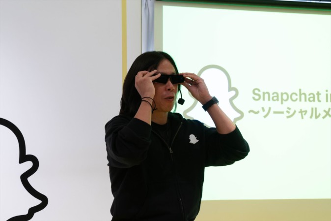 Snapの次世代ARグラス「Spectacles」の実力を体験 日本でも「ソーシャル疲れのない世界を楽しんで」